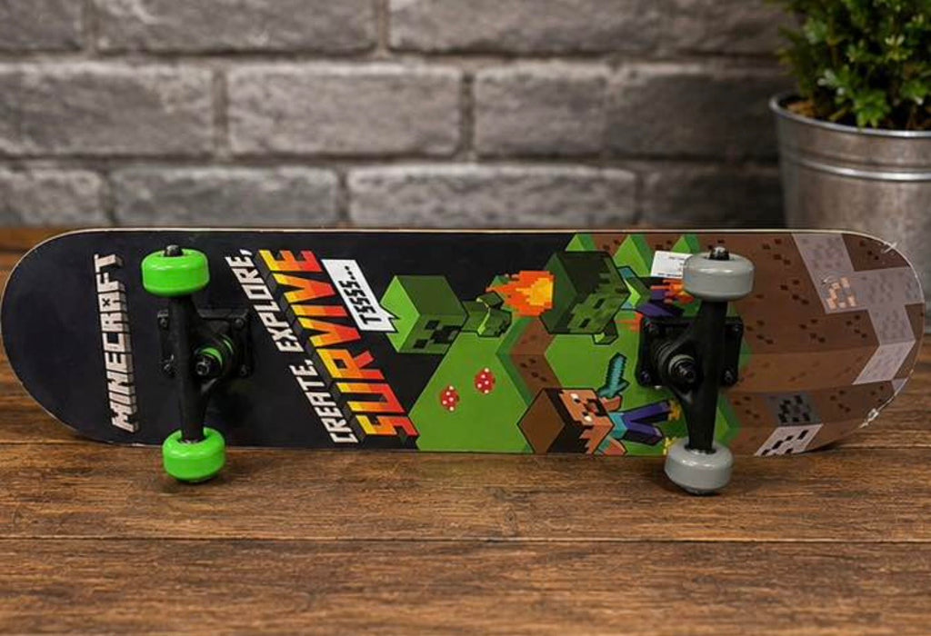 Minecraft Complete Skateboard – Great Condition