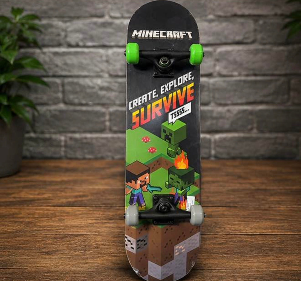 Minecraft Complete Skateboard – Great Condition